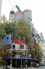 Hundertwasser-Haus_02.JPG